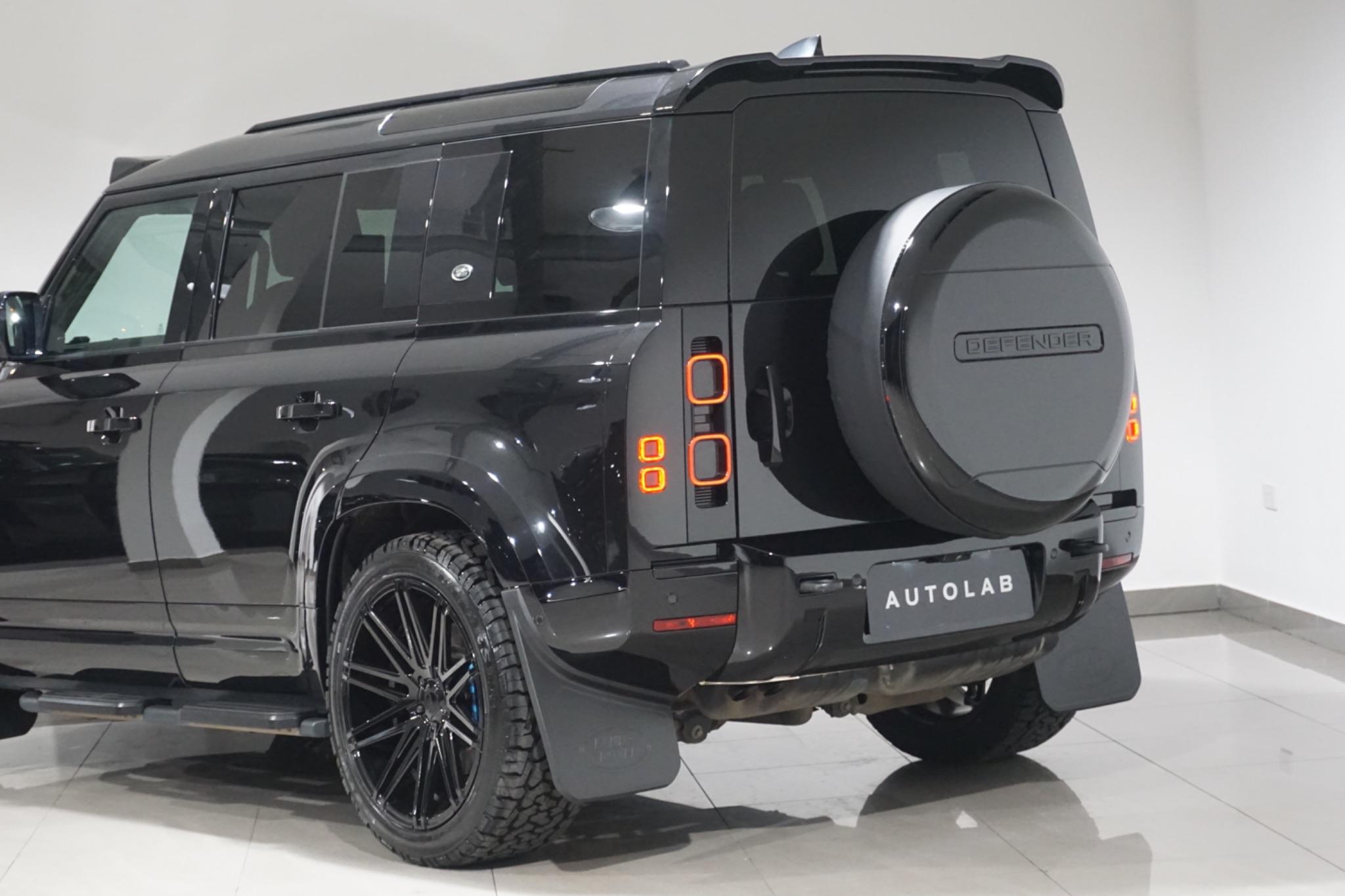 Land Rover Defender 110 3.0 D250 MHEV X-Dynamic HSE Auto 4WD Euro 6 (s/s) 5dr